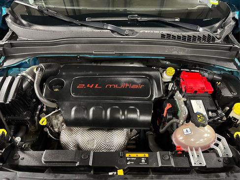 Used 2020 Jeep Renegade Latitude w/ Cold Weather Group image 13