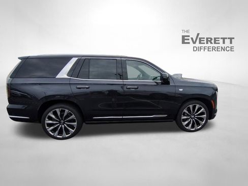 Used 2026 Cadillac Escalade Luxury w/ Touring Package AWD/4WD image 3