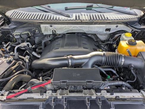 Used 2016 Ford Expedition Limited image 24