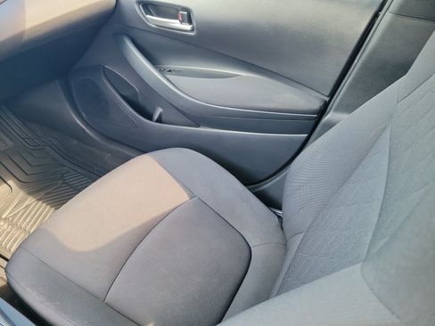 Used 2021 Toyota Corolla LE w/ LE Premium Package FWD image 19