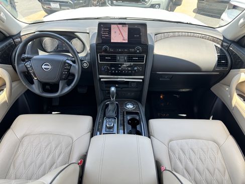 Used 2024 Nissan Armada Platinum w/ Captain's Chairs Package RWD image 33