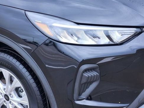 Certified 2025 Ford Escape Active AWD/4WD image 8