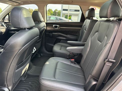Used 2022 Kia Sorento SX FWD image 8