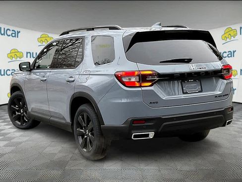 New 2025 Honda Pilot Black Edition image 5
