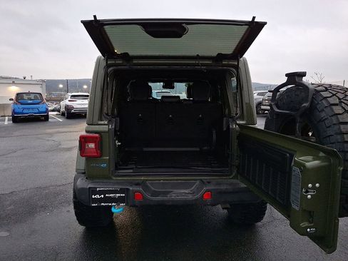 Used 2022 Jeep Wrangler Unlimited Rubicon 4xe w/ Dual Top Group image 27