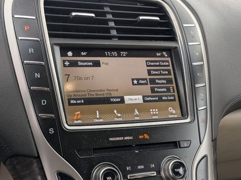 Used 2019 Lincoln Nautilus Reserve image 15