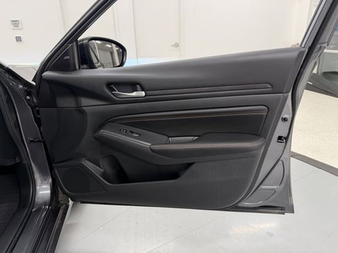 Used 2022 Nissan Altima 2.5 SR image 45