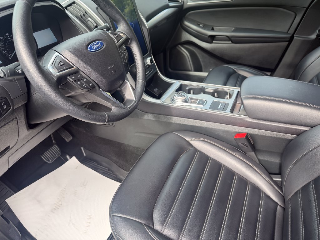 Certified 2024 Ford Edge SEL AWD/4WD image 25