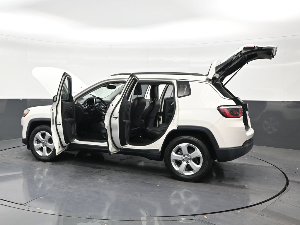 Used 2020 Jeep Compass Latitude w/ Popular Equipment Group FWD image 31
