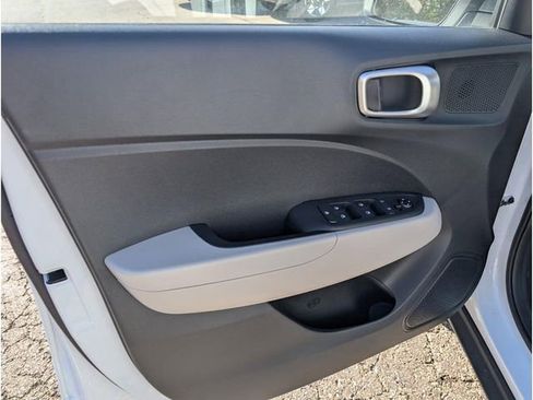 New 2026 Hyundai Venue SEL image 15