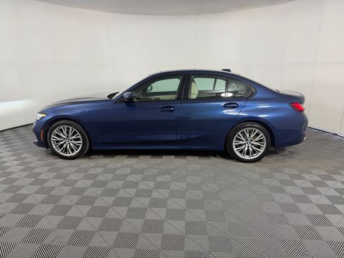 Used 2023 BMW 330i Sedan w/ Premium Package RWD image 2