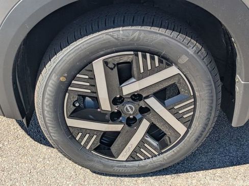 New 2026 Nissan Kicks SV image 10