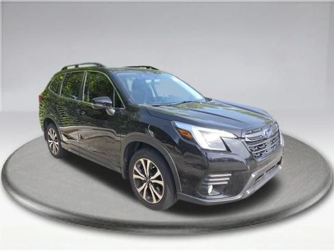 Certified 2023 Subaru Forester Limited AWD/4WD image 3