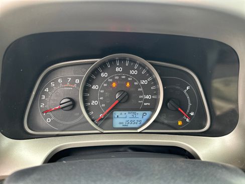 Used 2013 Toyota RAV4 LE image 17