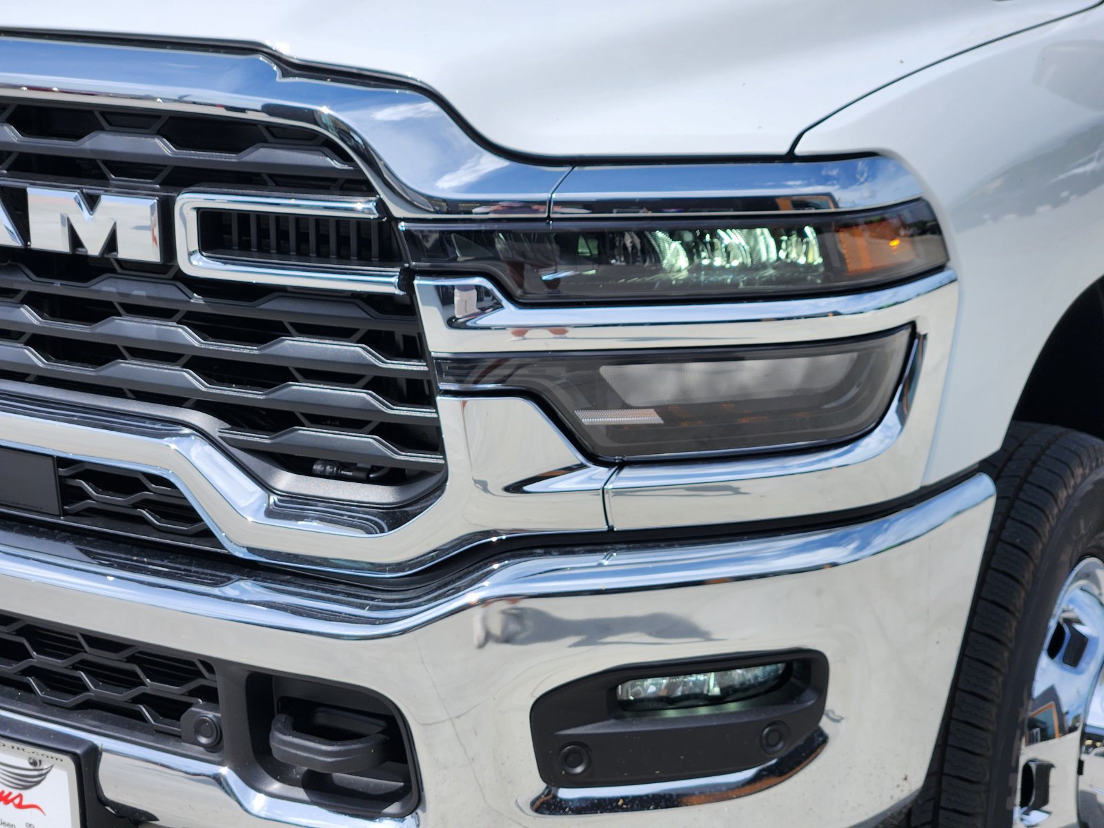 New 2026 RAM 3500 Tradesman AWD/4WD image 9