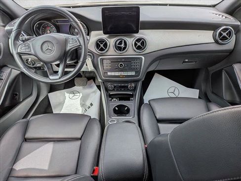 Used 2019 Mercedes-Benz GLA 250 image 17