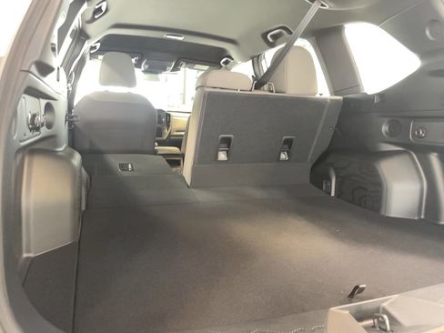 Used 2025 Subaru Forester image 18