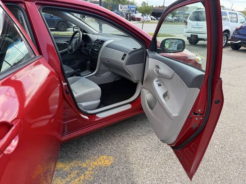 Used 2010 Toyota Corolla LE w/ All Weather Guard Pkg FWD image 11