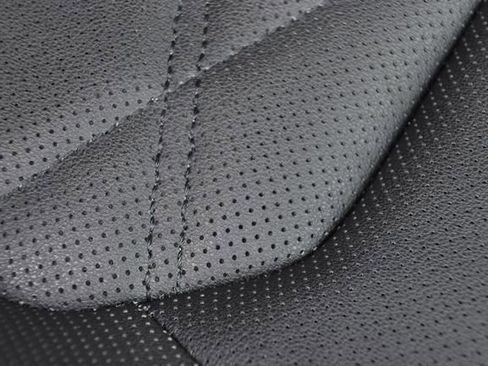 Used 2025 Volkswagen Atlas SE image 29