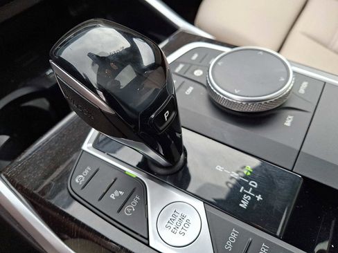 Used 2020 BMW 330i xDrive Sedan w/ Convenience Package image 16