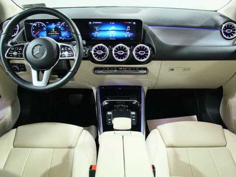 Certified 2021 Mercedes-Benz GLA 250 image 5