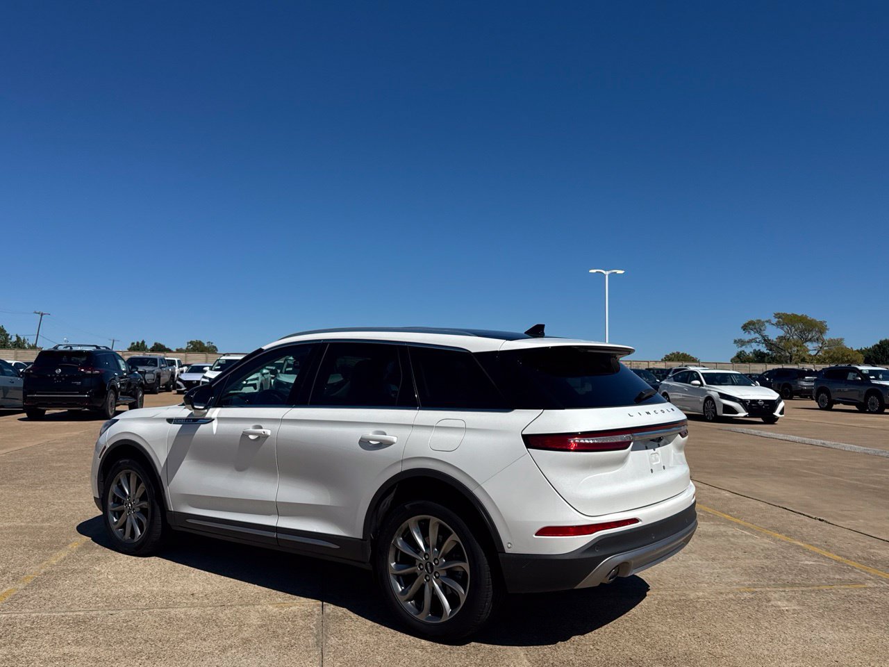 Used 2020 Lincoln Corsair FWD image 16