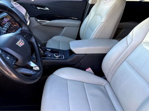 Used 2019 Cadillac XT4 Premium Luxury image 16