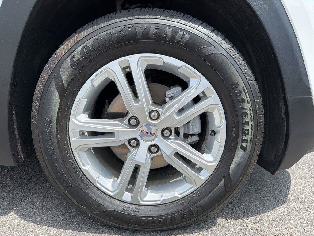 Used 2022 GMC Terrain SLE w/ Driver Convenience Package FWD image 12