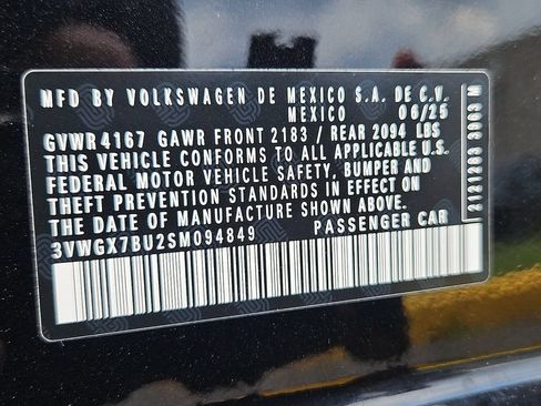 Certified 2025 Volkswagen Jetta SEL FWD image 28