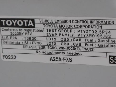 Used 2023 Toyota Sienna Platinum FWD image 14