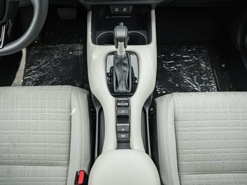 Used 2026 Honda HR-V LX image 25