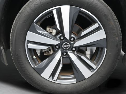 Used 2023 Nissan Rogue SL w/ SL Premium Package FWD image 10