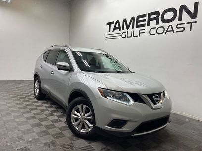 Used 2016 Nissan Rogue SV w/ SV Premium Package