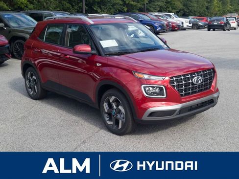 New 2025 Hyundai Venue Limited FWD image 4