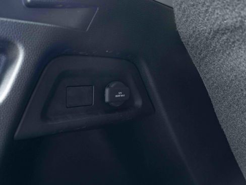 Used 2025 Honda Pilot EX-L image 44
