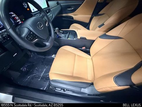 Used 2025 Lexus ES 300h w/ Premium Package FWD image 15