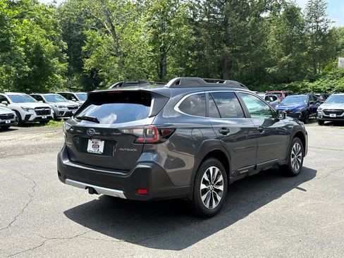 Certified 2023 Subaru Outback Limited AWD/4WD image 6