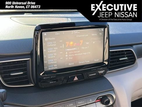 Used 2019 Hyundai Veloster Turbo Ultimate image 14