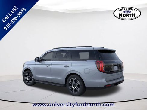 New 2025 Ford Expedition Active image 4