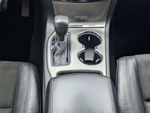 Used 2019 Jeep Grand Cherokee Altitude image 22