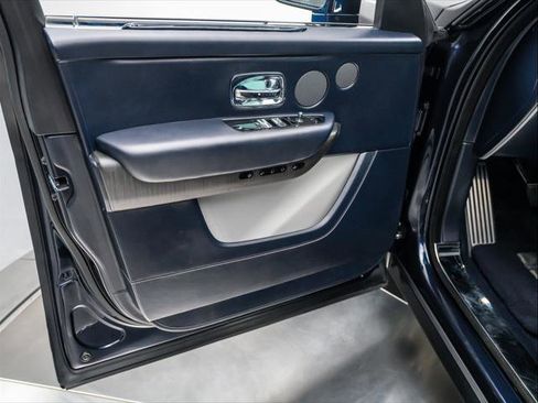 Used 2020 Rolls-Royce Cullinan image 34