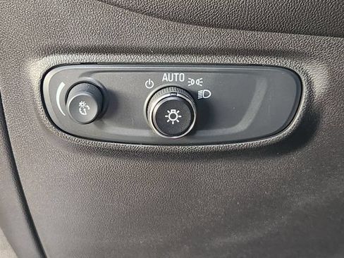 Used 2024 Chevrolet Equinox LS w/ LS Convenience Package FWD image 21