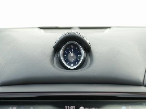 Used 2021 Maserati Ghibli S image 41