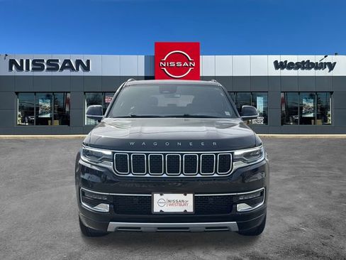 Used 2024 Jeep Wagoneer L Series II w/ Flexible Seating Group image 9