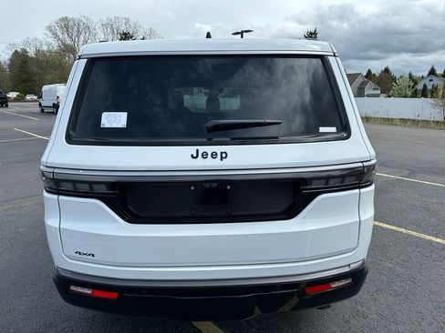 New 2026 Jeep Grand Wagoneer 4WD image 10