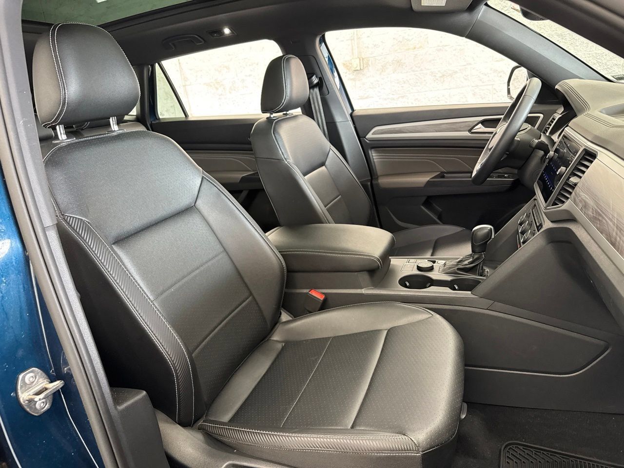 Used 2021 Volkswagen Atlas Cross Sport SE w/ Panoramic Sunroof Package AWD/4WD image 52