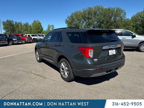 Used 2023 Ford Explorer XLT w/ Equipment Group 202A AWD/4WD image 2