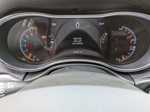 Used 2020 Jeep Grand Cherokee Limited image 17