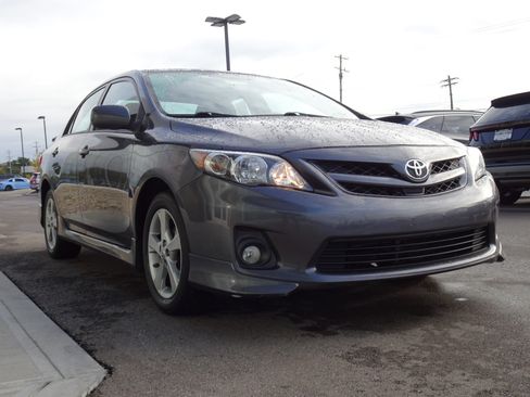 Used 2012 Toyota Corolla S image 6