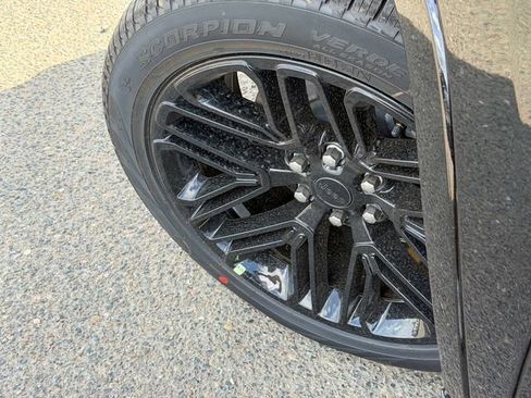 New 2026 Jeep Grand Wagoneer L Limited image 10